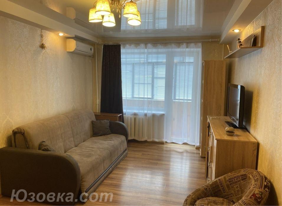 2-комн. квартира, 54м², с мебелью, 2/5 эт., ДОНЕЦК