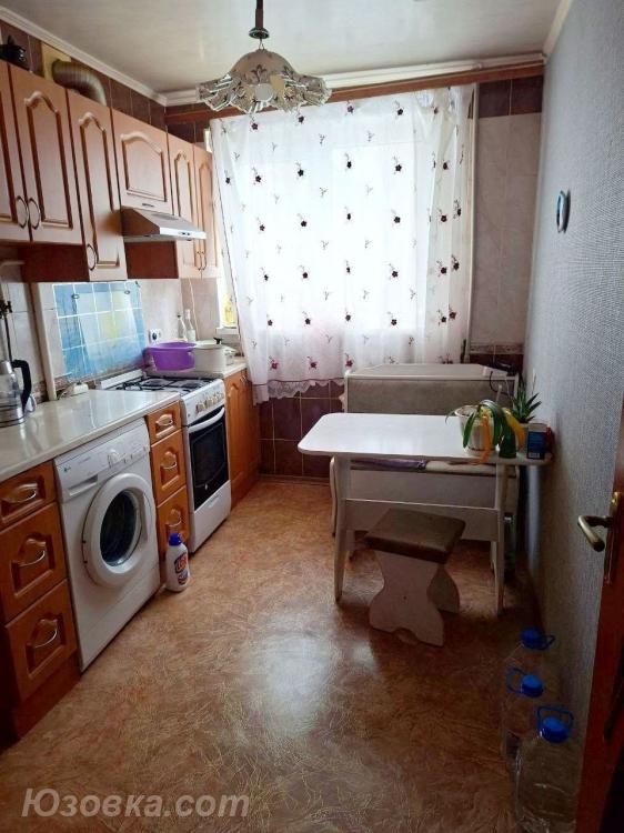 2-комн. квартира, 50 м², вторичка, 3/9 эт., ДОНЕЦК