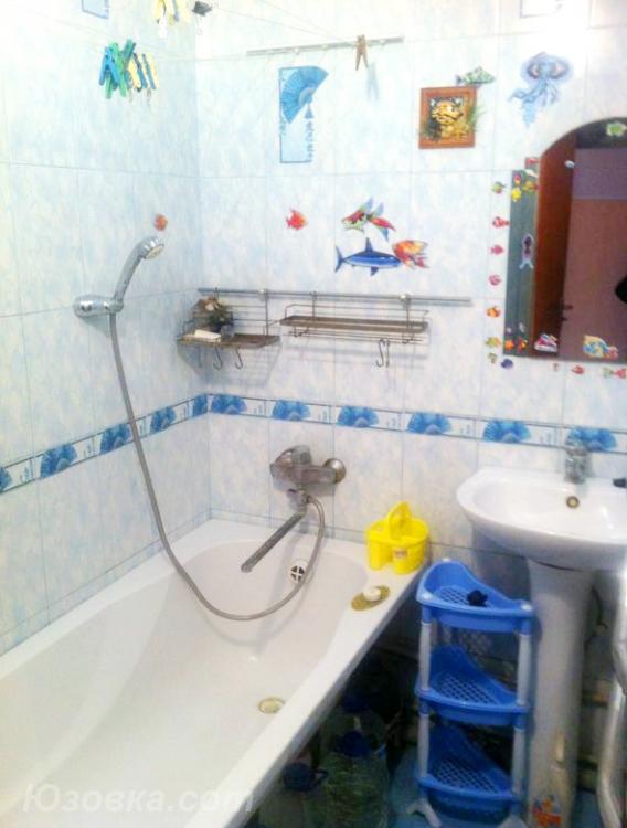 3-комн. квартира, 60 м², вторичка, 5/5 эт., ДОНЕЦК