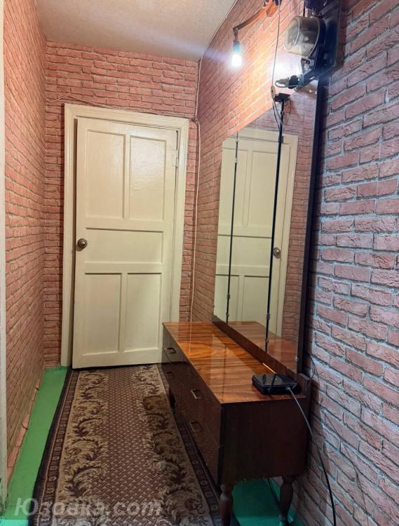 2-комн. квартира, 46 м², вторичка, 4/5 эт., ДОНЕЦК