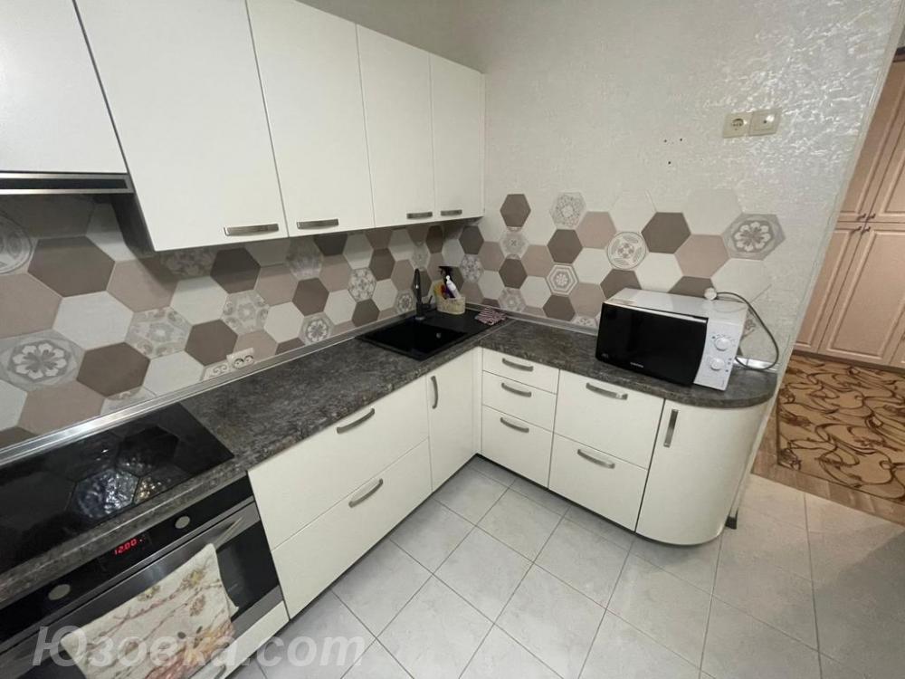 2-комн. квартира, 42м², с мебелью, 3/5 эт., ДОНЕЦК