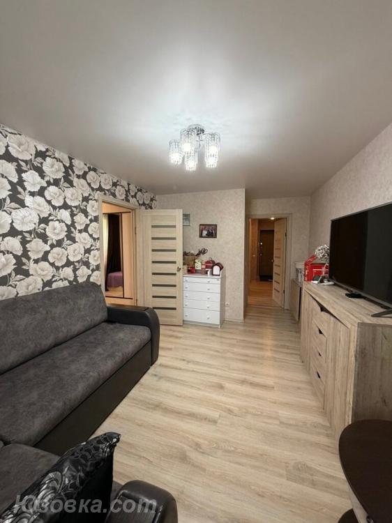 3-комн. квартира, 51м², с мебелью, 3/9 эт., ДОНЕЦК