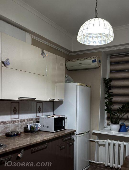 2-комн. квартира, 46м², с мебелью, 1/5 эт., ДОНЕЦК