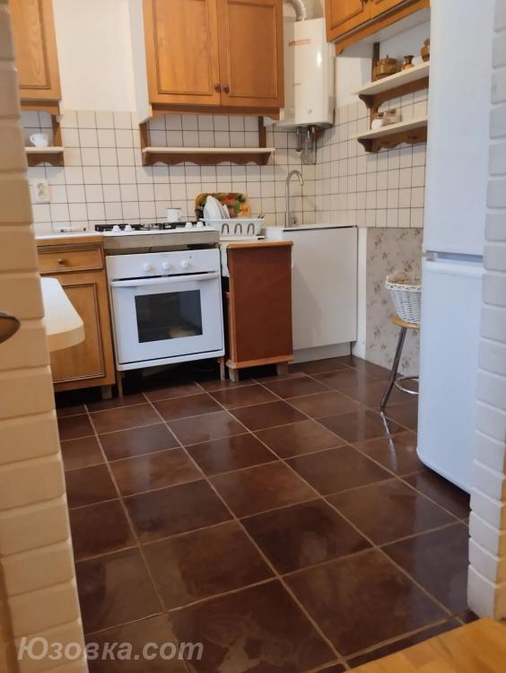 2-комн. квартира, 43 м², вторичка, 1/5 эт.