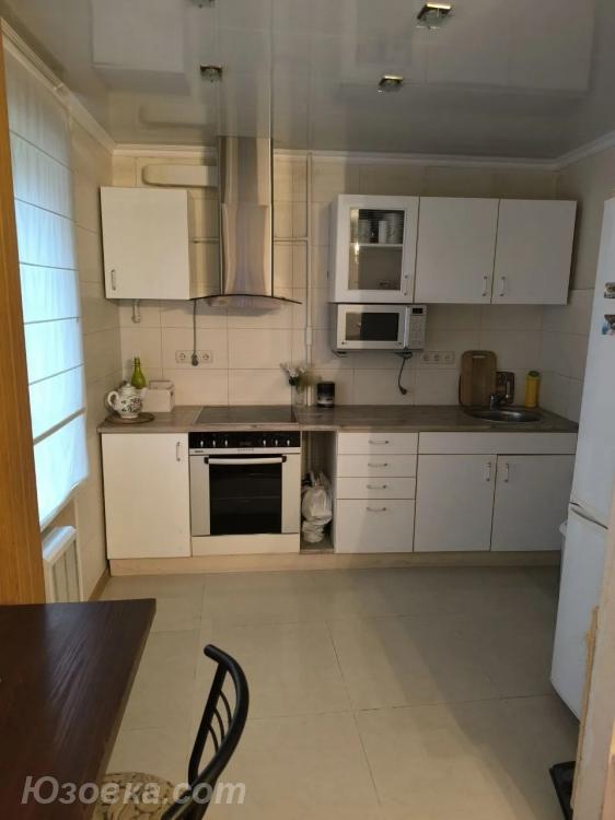 3-комн. квартира, 60 м², вторичка, 6/10 эт., ДОНЕЦК