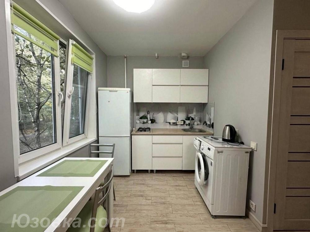 2-комн. квартира, 57м², с мебелью, 2/5 эт., ДОНЕЦК