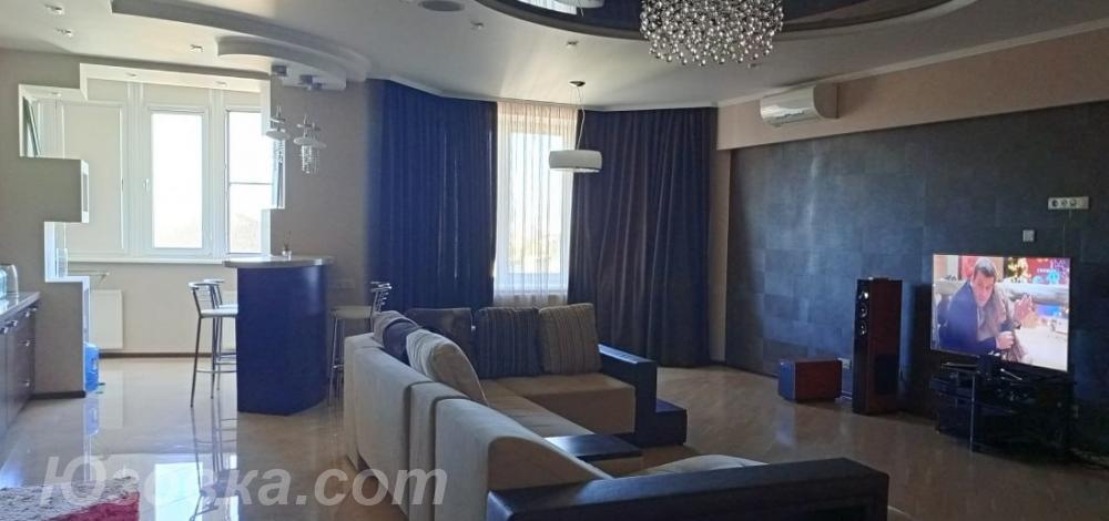 3-комн. квартира, 133 м², вторичка, 18/18 эт., ДОНЕЦК