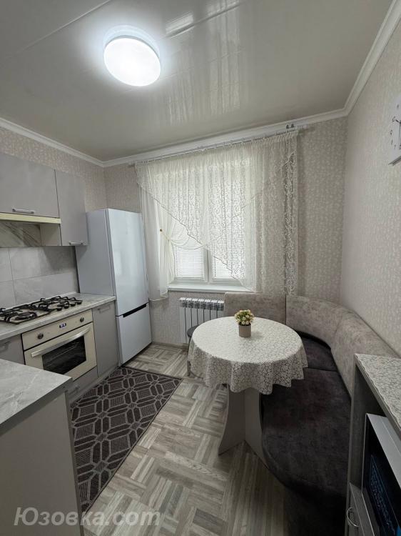 2-комн. квартира, 50м², мебель частично, 2/9 эт.