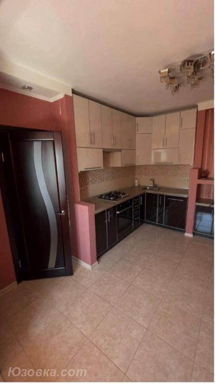 2-комн. квартира, 50м², с мебелью, 4/9 эт., ДОНЕЦК