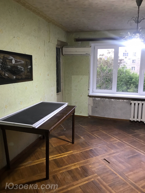 3-комн. квартира, 65 м², вторичка, 4/9 эт., ДОНЕЦК