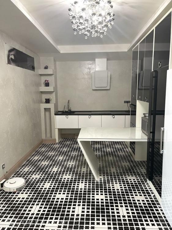2-комн. квартира, 42м², с мебелью, 3/9 эт.