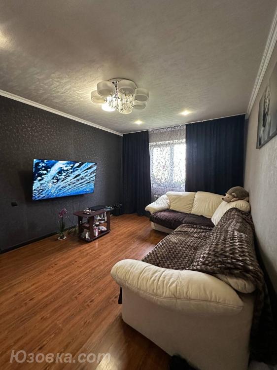 3-комн. квартира, 67 м², вторичка, 2/2 эт., ДОНЕЦК
