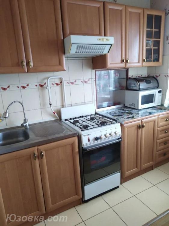 2-комн. квартира, 52 м², вторичка, 9/9 эт., ДОНЕЦК