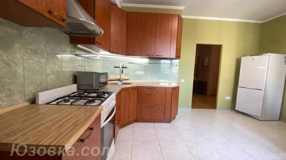 3-комн. квартира, 65м², с мебелью, 4/9 эт., ДОНЕЦК