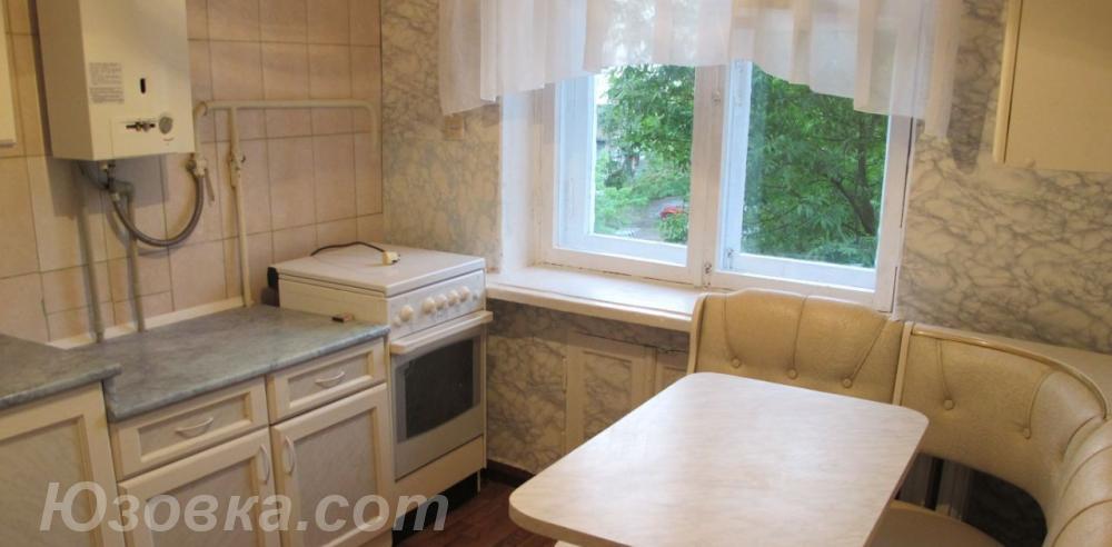 2-комн. квартира, 54м², с мебелью, 2/9 эт., ДОНЕЦК