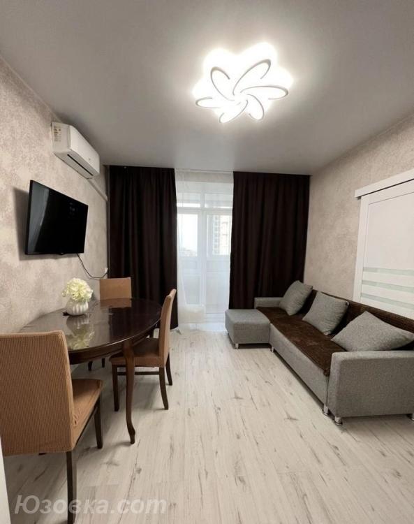 1-комн. квартира, 42м², с мебелью, 2/5 эт.