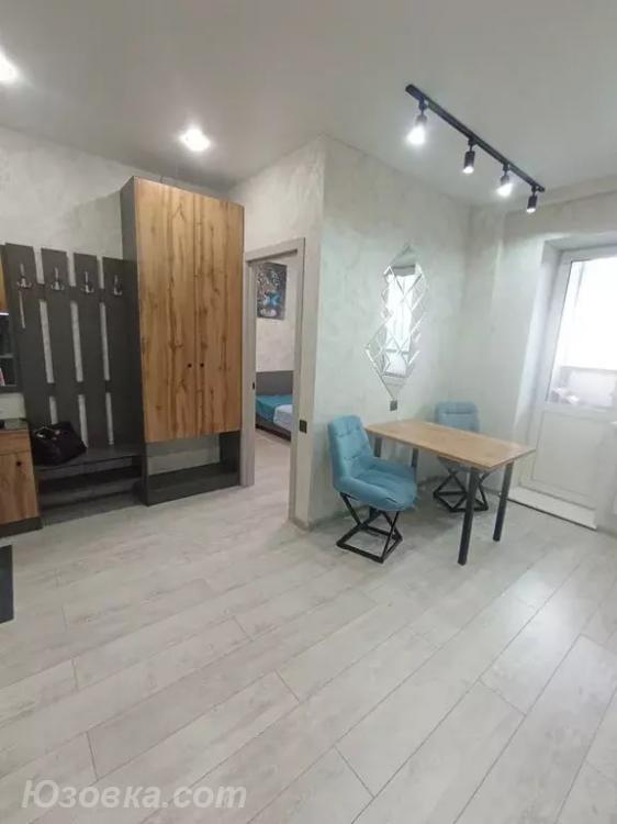 1-комн. квартира, 38м², с мебелью, 2/5 эт., ДОНЕЦК