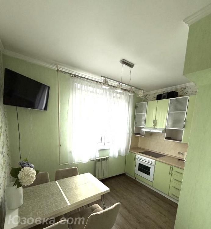 1-комн. квартира, 35м², с мебелью, 4/5 эт., ДОНЕЦК