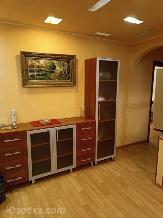 3-комн. квартира, 40м², с мебелью, 5/9 эт., ДОНЕЦК