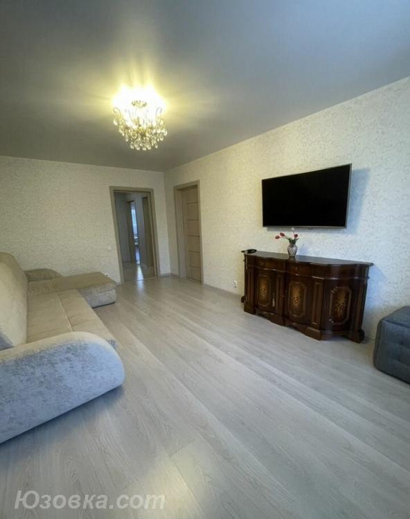 3-комн. квартира, 82м², с мебелью, 4/9 эт., ДОНЕЦК