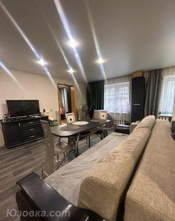 2-комн. квартира, 43м², с мебелью, 3/9 эт., ДОНЕЦК