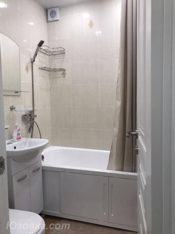 студия квартира, 40м², с мебелью, 4/9 эт., ДОНЕЦК