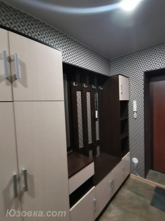 2-комн. квартира, 64м², с мебелью, 2/2 эт., ДОНЕЦК