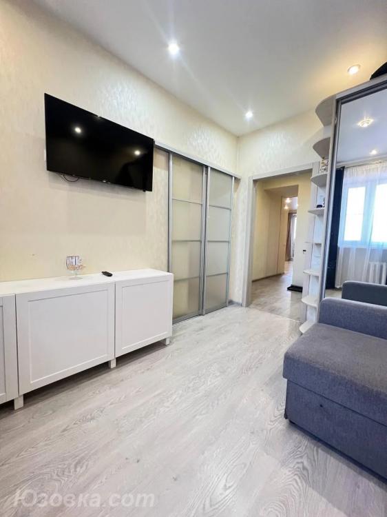 2-комн. квартира, 67м², с мебелью, 4/9 эт., ДОНЕЦК