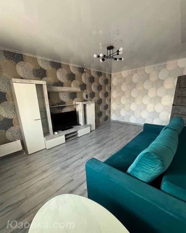 2-комн. квартира, 54м², с мебелью, 2/5 эт., ДОНЕЦК