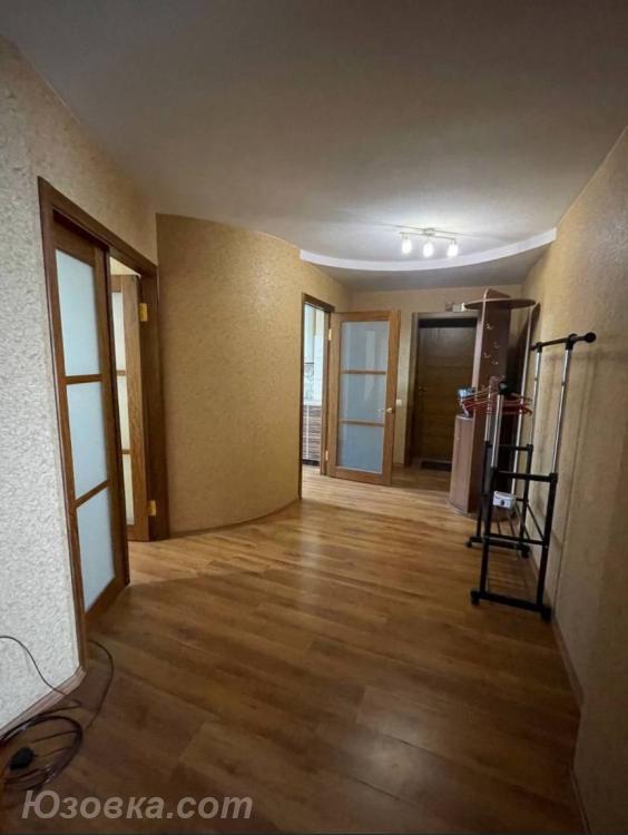 2-комн. квартира, 46м², с мебелью, 4/5 эт.