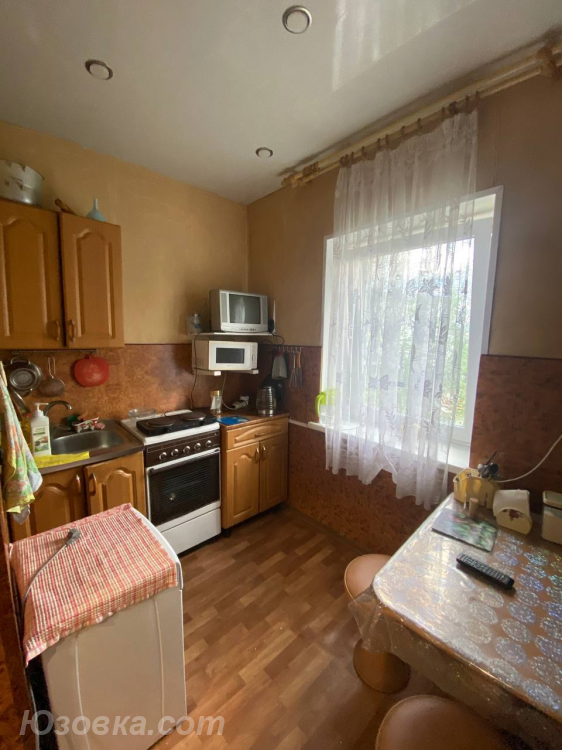 2-комн. квартира, 35м², с мебелью, 3/9 эт., ДОНЕЦК