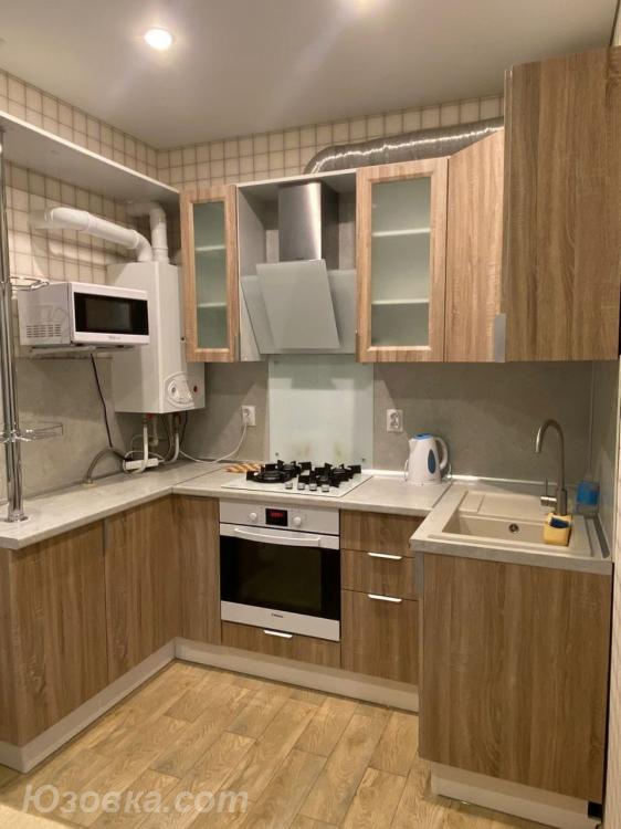 2-комн. квартира, 58м², с мебелью, 4/5 эт., ДОНЕЦК