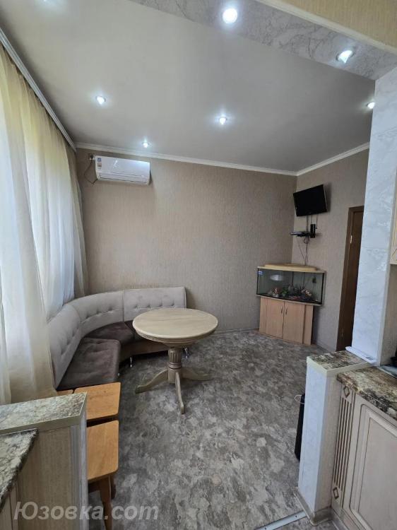 2-комн. квартира, 46 м², вторичка, 1/2 эт., Макеевка