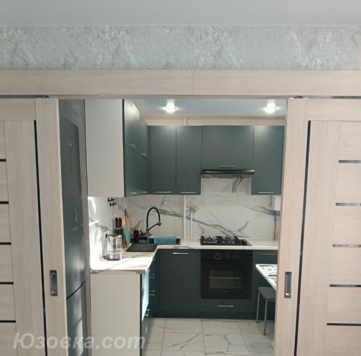 2-комн. квартира, 54м², с мебелью, 3/9 эт., ДОНЕЦК