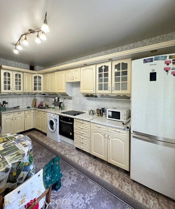 2-комн. квартира, 59м², с мебелью, 2/5 эт., ДОНЕЦК