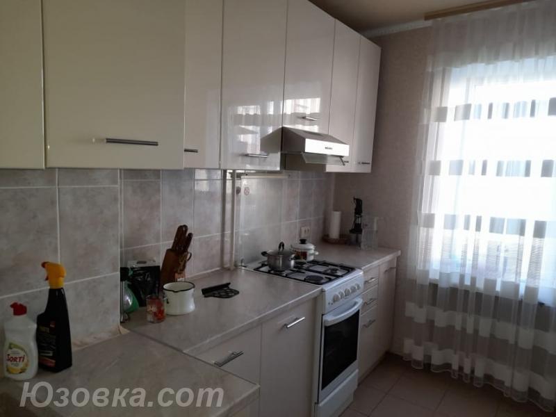 3-комн. квартира, 67 м², вторичка, 6/10 эт., ДОНЕЦК