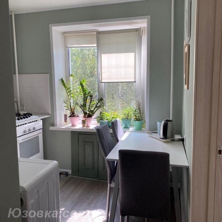 2-комн. квартира, 45м², с мебелью, 4/5 эт., ДОНЕЦК
