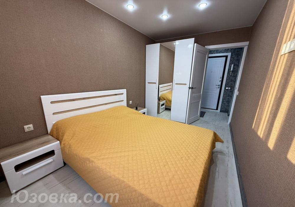 2-комн. квартира, 54м², с мебелью, 3/9 эт., ДОНЕЦК