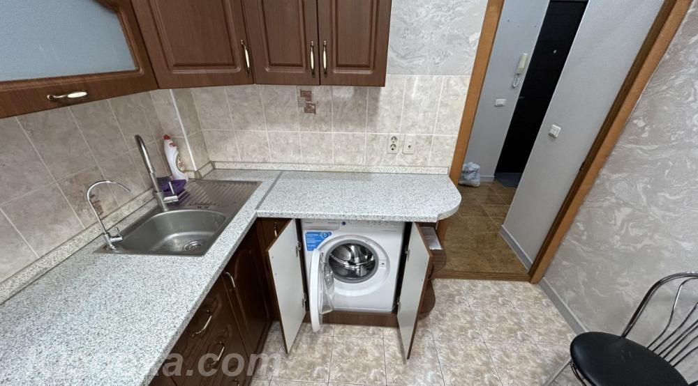 2-комн. квартира, 58м², с мебелью, 2/5 эт., ДОНЕЦК