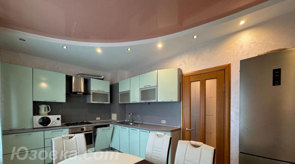 3-комн. квартира, 70м², с мебелью, 4/9 эт., ДОНЕЦК