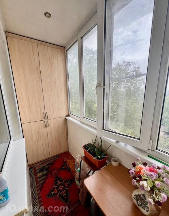 3-комн. квартира, 70 м², вторичка, 4/9 эт., ДОНЕЦК