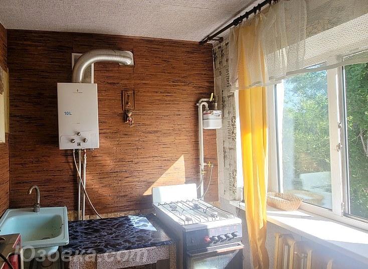 2-комн. квартира, 44 м², вторичка, 4/4 эт., ДОНЕЦК