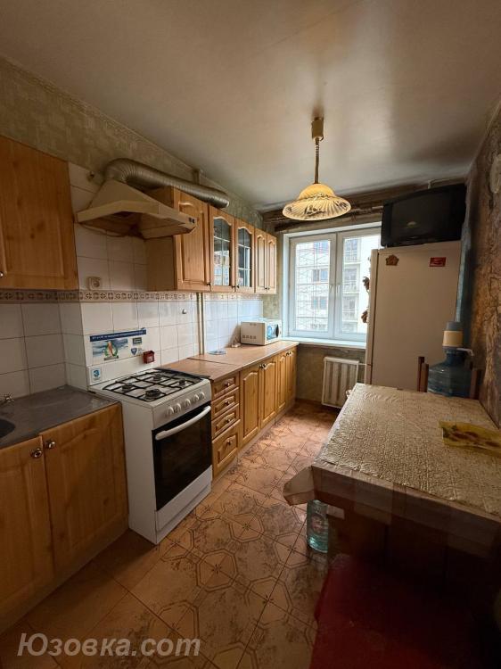2-комн. квартира, 47 м², вторичка, 7/9 эт., ДОНЕЦК