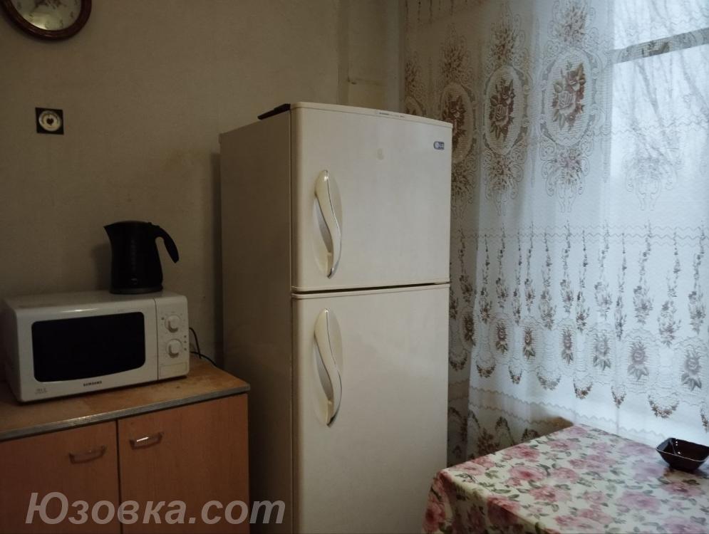 3-комн. квартира, 60м², мебель частично, 4/4 эт.