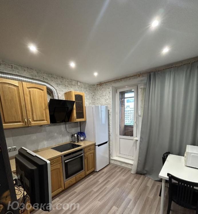 1-комн. квартира, 35м², с мебелью, 4/9 эт., ДОНЕЦК