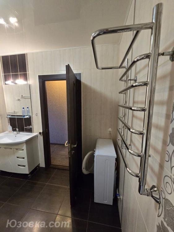 2-комн. квартира, 74м², с мебелью, 9/9 эт., ДОНЕЦК