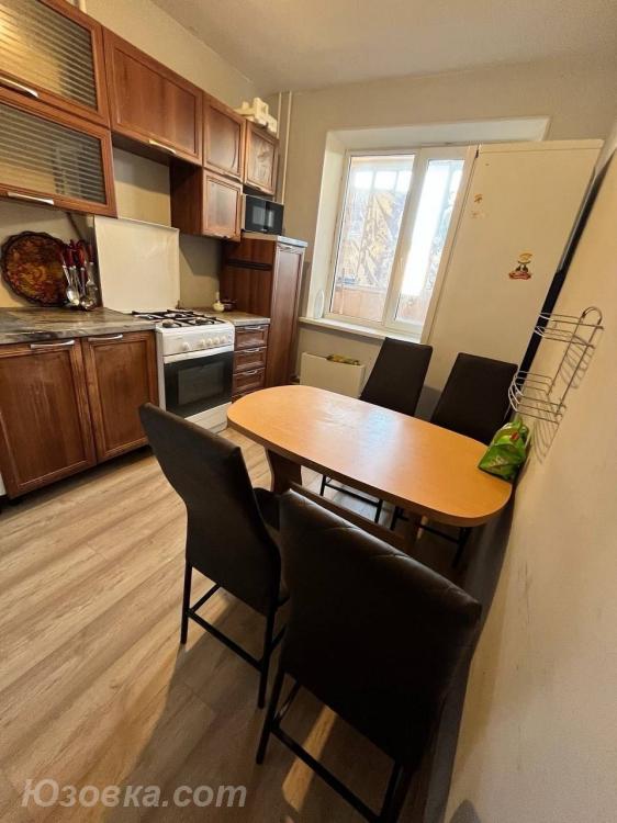 2-комн. квартира, 46м², с мебелью, 5/9 эт., ДОНЕЦК