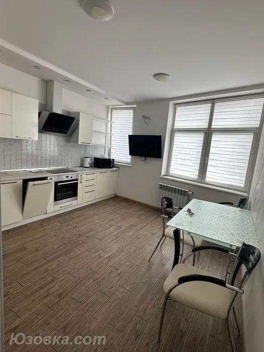 2-комн. квартира, 47м², с мебелью, 2/10 эт.