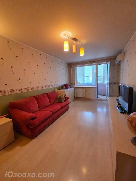 3-комн. квартира, 65 м², вторичка, 7/9 эт., ДОНЕЦК