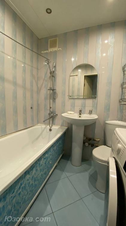 2-комн. квартира, 65м², с мебелью, 3/9 эт., ДОНЕЦК